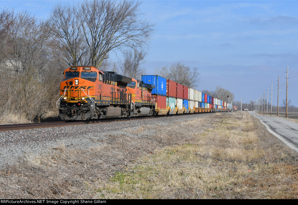 BNSF 3989